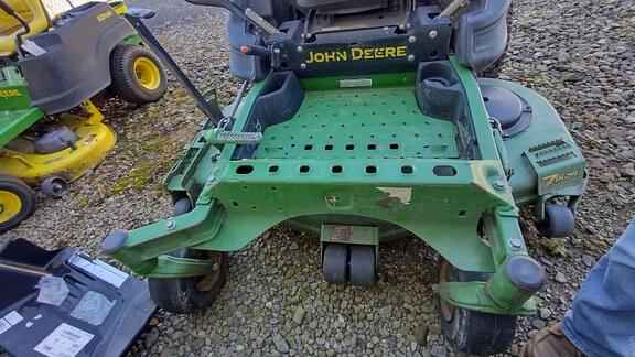 Image of John Deere Z945M equipment image 4