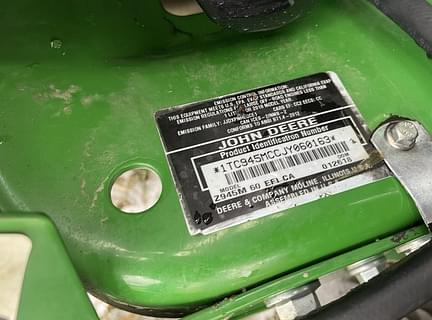 Image of John Deere Z945M equipment image 1