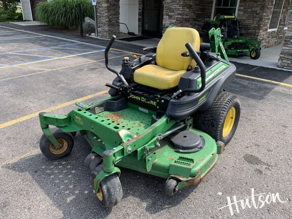 Image of John Deere Z945M equipment image 1