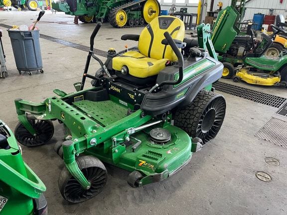 Main image John Deere Z945M