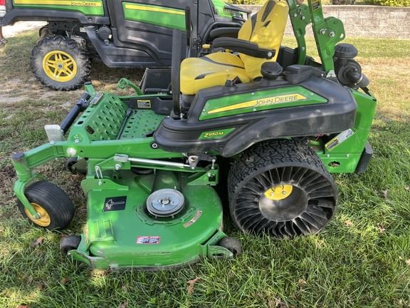 2018 John Deere Z950M Equipment Image0