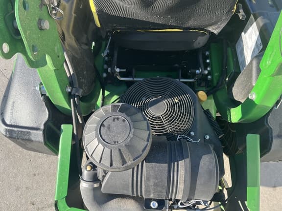 Image of John Deere Z950M equipment image 4