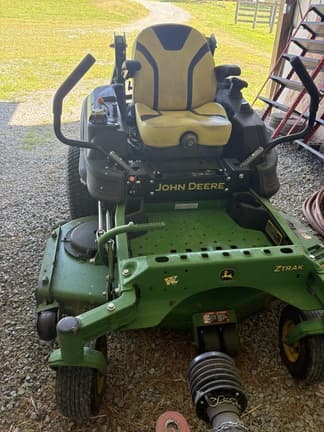 Image of John Deere Z950M equipment image 4
