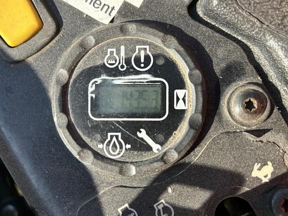 Image of John Deere Z955M equipment image 4