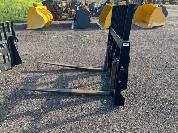 Image of JRB Pallet Forks equipment image 1