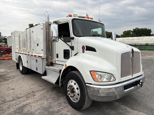 Image of Kenworth T270 equipment image 4