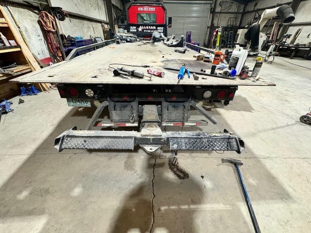 Image of Kenworth T300 equipment image 2