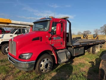 Main image Kenworth T300