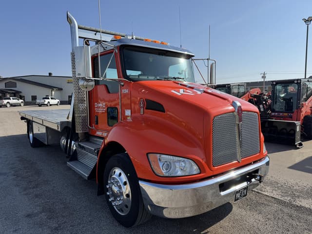 Image of Kenworth T370 equipment image 1
