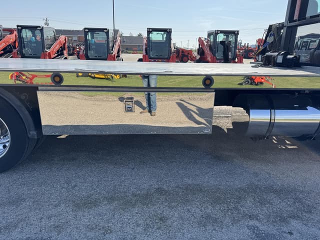 Image of Kenworth T370 equipment image 4