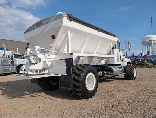 Image of Kenworth T370 equipment image 2