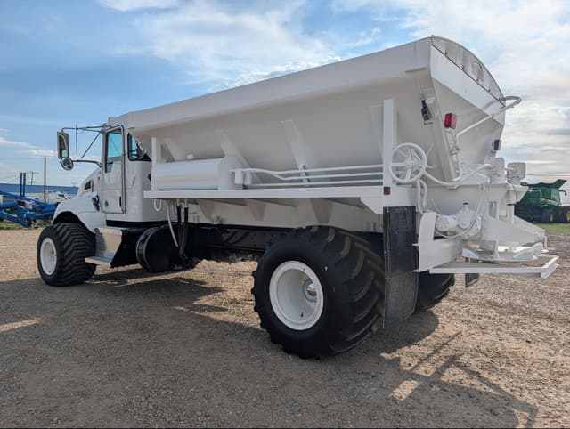 Image of Kenworth T370 equipment image 4