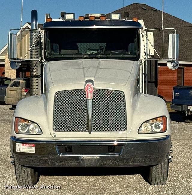 Image of Kenworth T370 equipment image 1