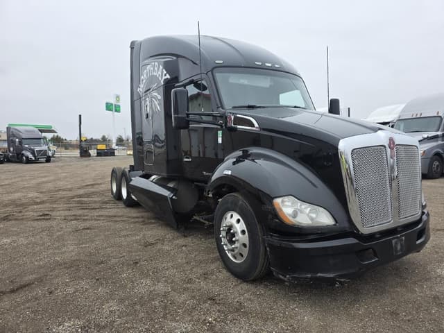 Image of Kenworth T680 equipment image 2