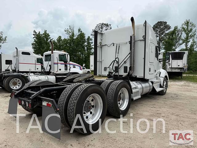 Image of Kenworth T680 equipment image 4