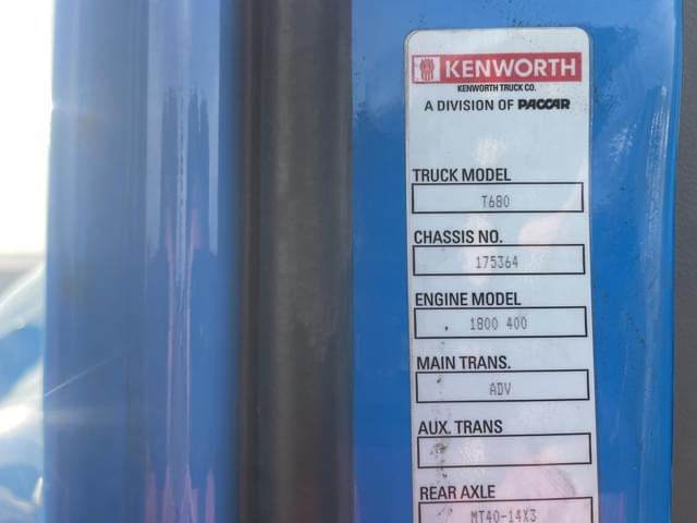 Image of Kenworth T680 equipment image 4