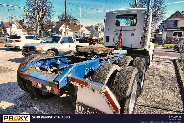 Image of Kenworth T680 equipment image 3