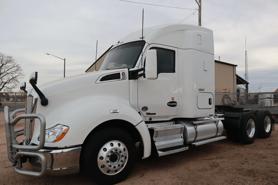 Image of Kenworth T680 Primary image