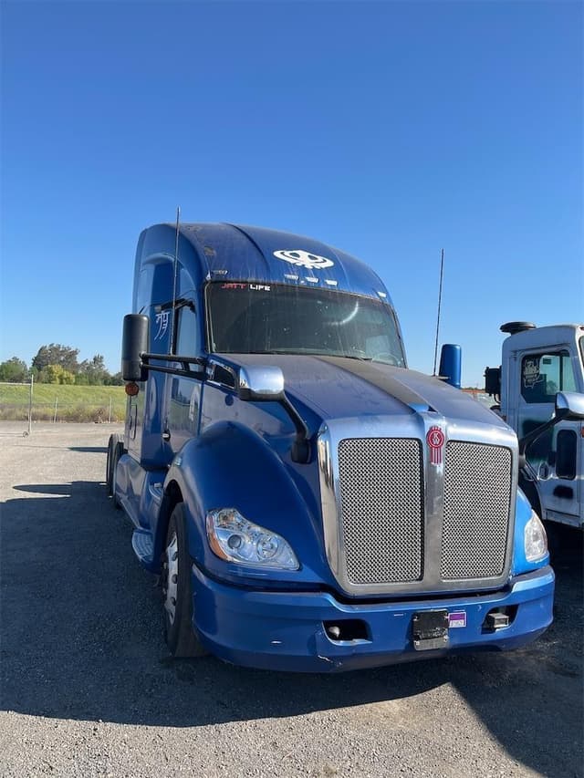 Image of Kenworth T680 equipment image 2