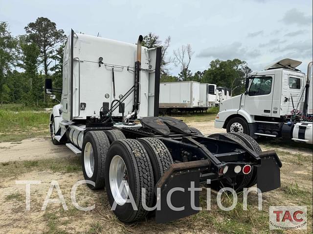 Image of Kenworth T680 equipment image 2
