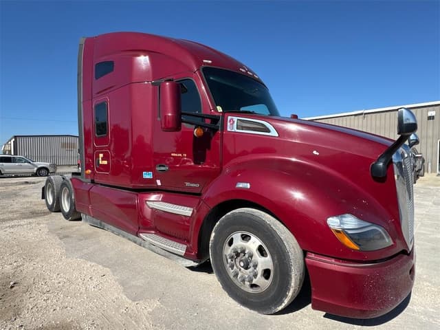 Image of Kenworth T680 equipment image 2