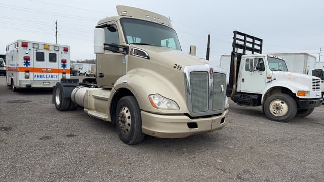 Image of Kenworth T680 equipment image 2