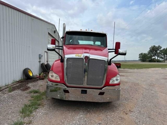 Image of Kenworth T680 equipment image 2