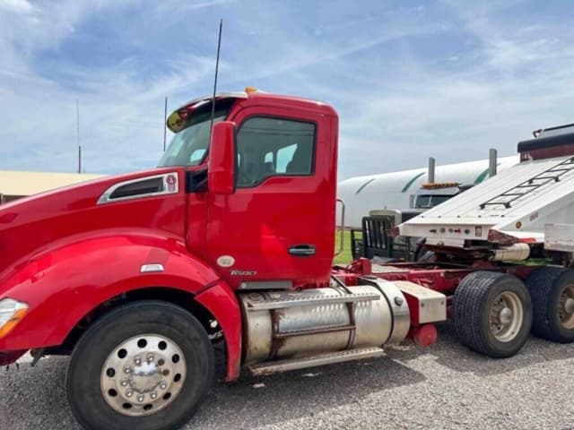 Image of Kenworth T680 equipment image 1