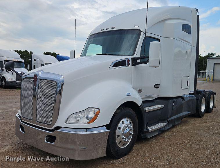 Image of Kenworth T680 Primary image