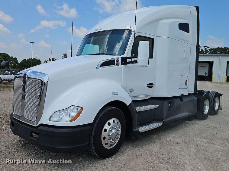 Image of Kenworth T680 Primary image