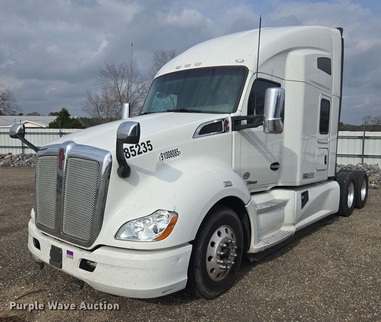 2018 Kenworth T680 Equipment Image0