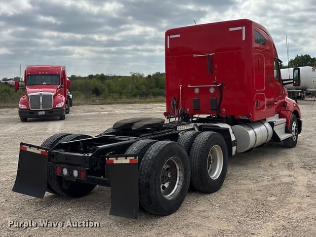 Image of Kenworth T680 equipment image 4