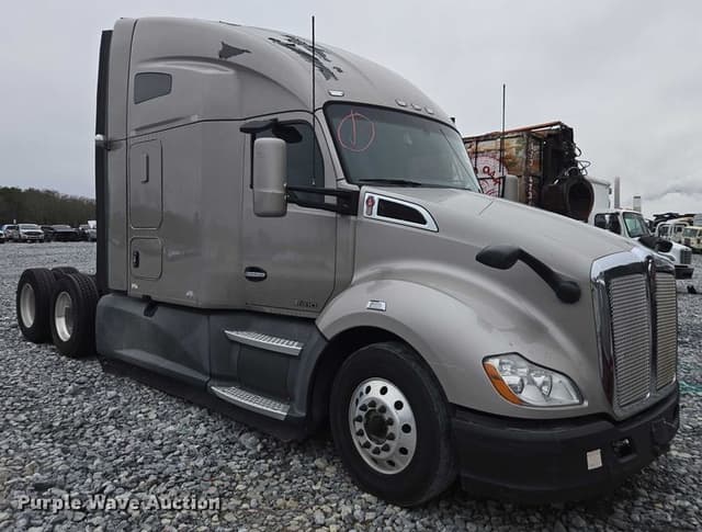 Image of Kenworth T680 equipment image 2
