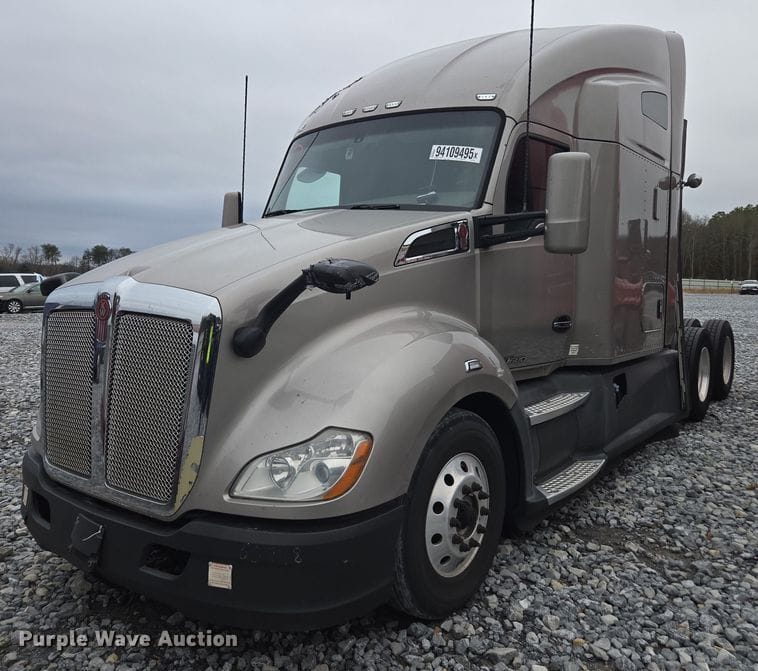 2018 Kenworth T680 Equipment Image0