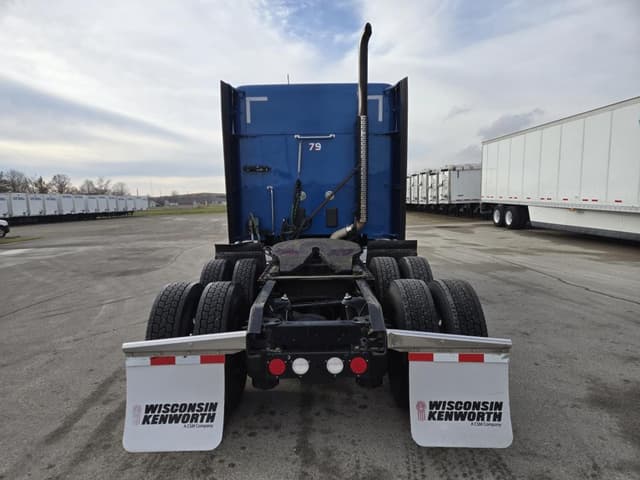 Image of Kenworth T680 equipment image 3