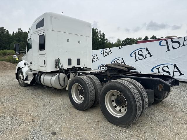 Image of Kenworth T680 equipment image 2