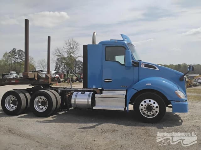 Image of Kenworth T680 equipment image 3