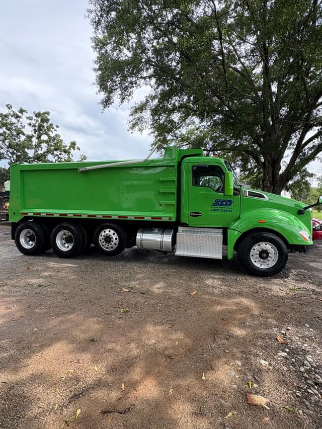 Image of Kenworth T680 equipment image 4