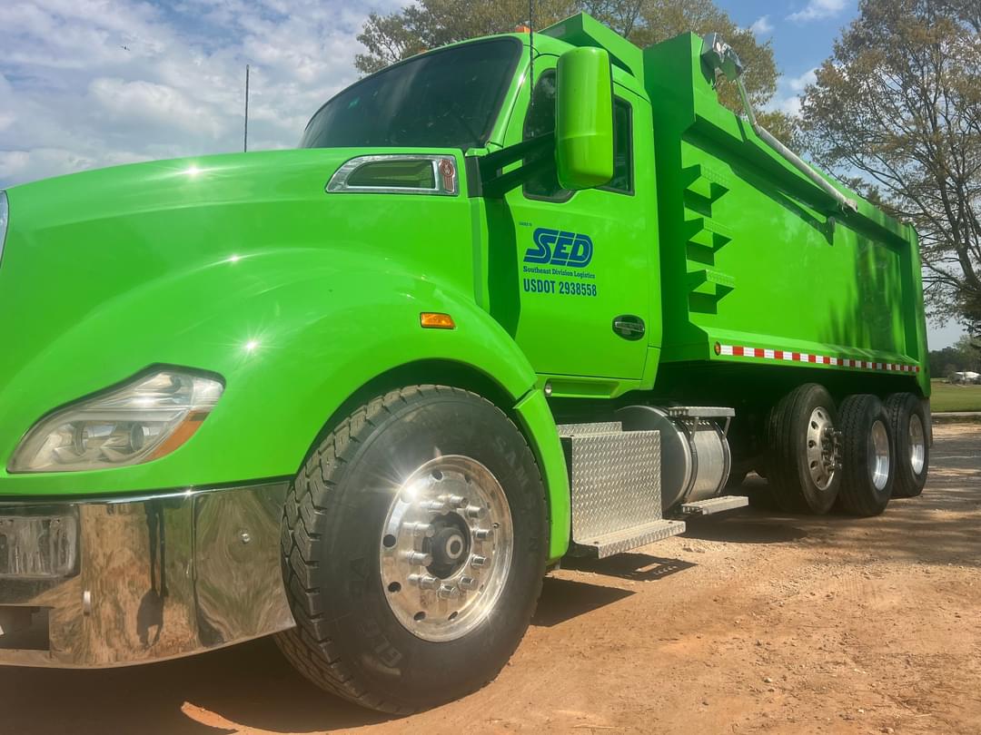 Image of Kenworth T680 Primary image
