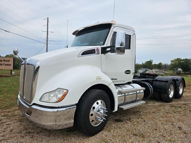 Image of Kenworth T680 equipment image 2