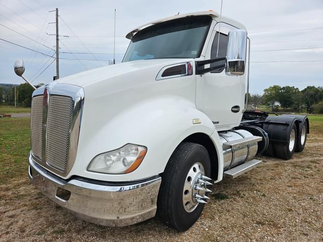 Image of Kenworth T680 equipment image 1