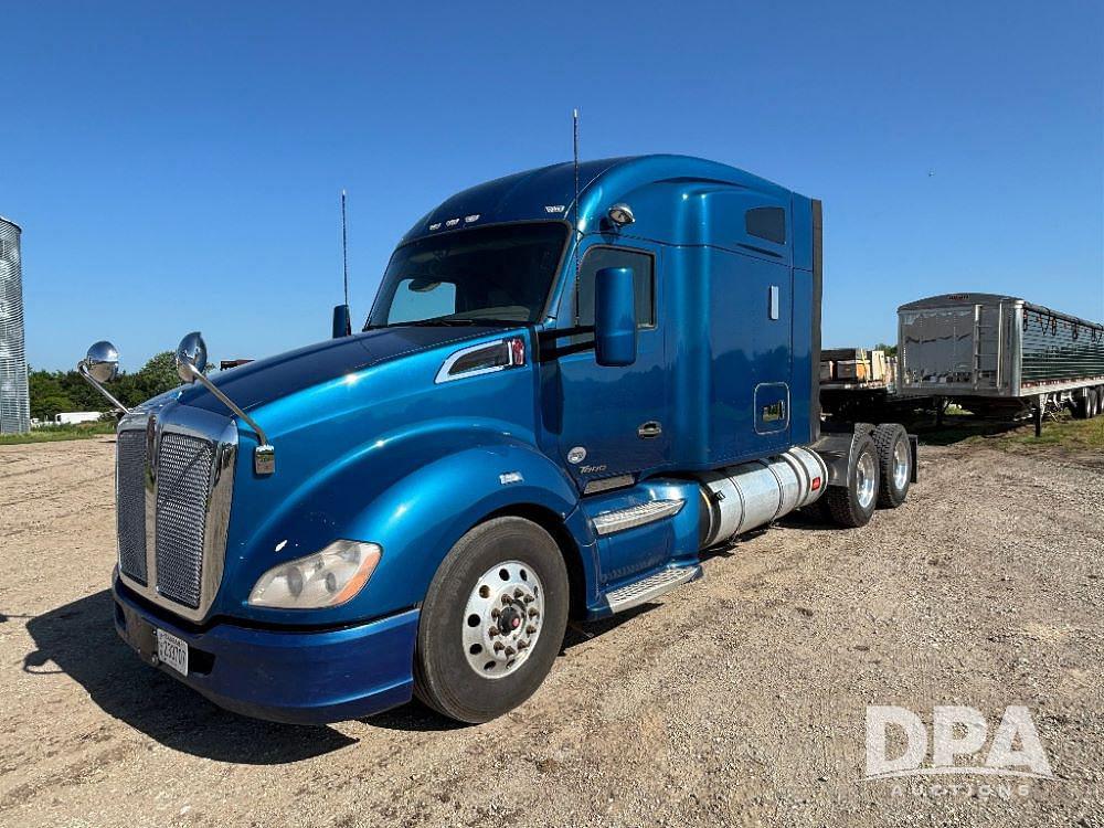 Image of Kenworth T680 Primary image