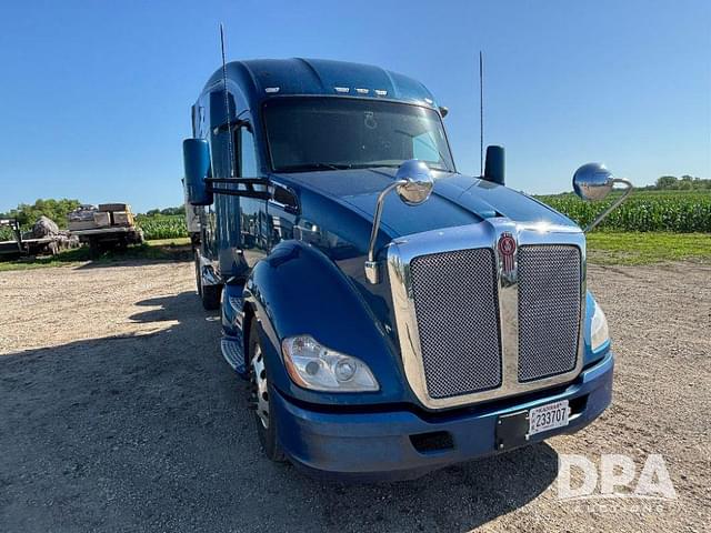 Image of Kenworth T680 equipment image 3
