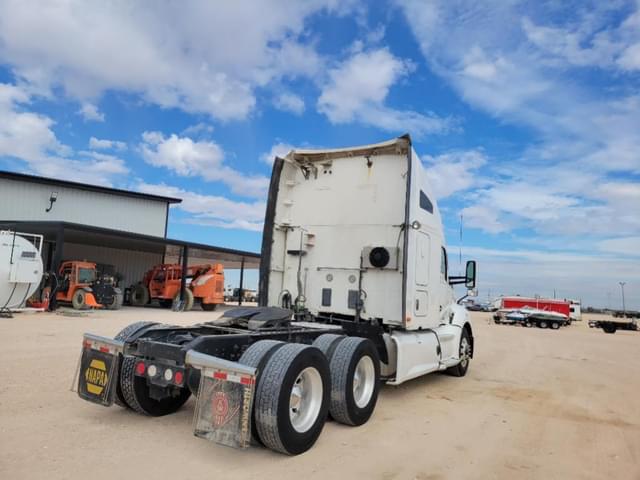 Image of Kenworth T680 equipment image 4