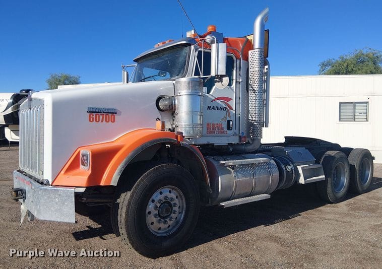 2018 Kenworth T8 Equipment Image0
