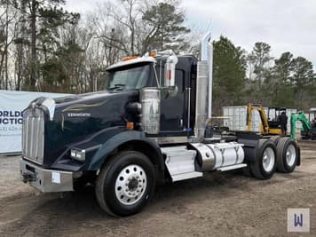 Main image Kenworth T800
