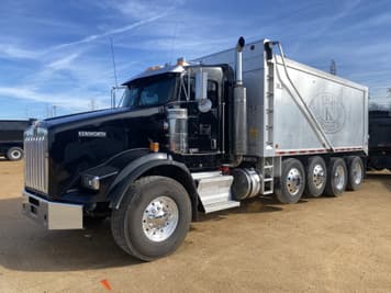 Main image Kenworth T800