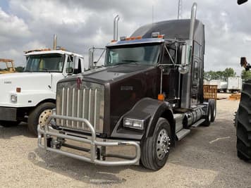 Main image Kenworth T800