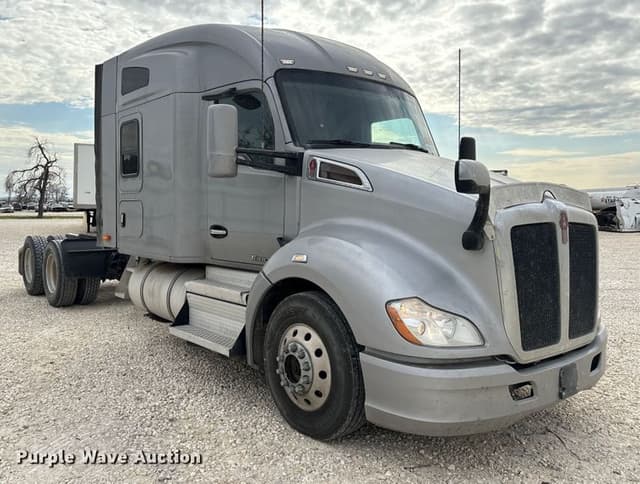 Image of Kenworth T680 equipment image 2