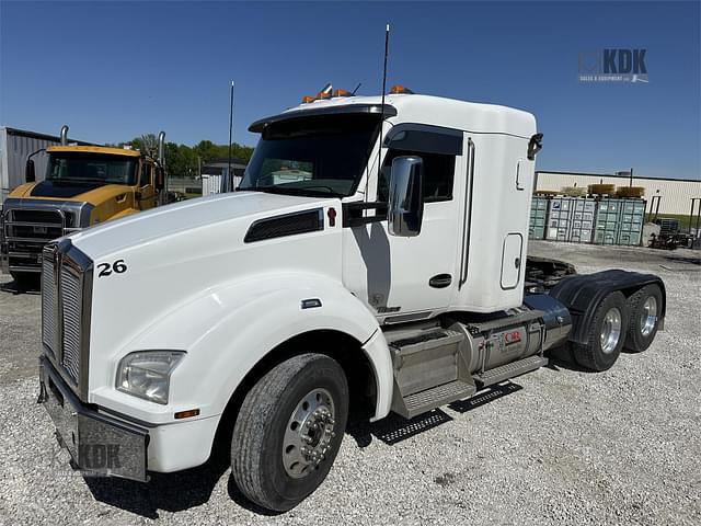 Image of Kenworth T880 equipment image 2